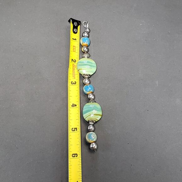 Crafter Junk Drawer Lot of Stringed Beads Crafts - Picture 2 of 3